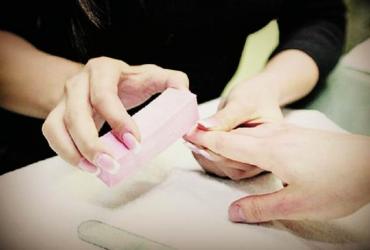 Buff na leštění nehtů: jeho účel a jak jej používat Proč potřebujete buff na nehty