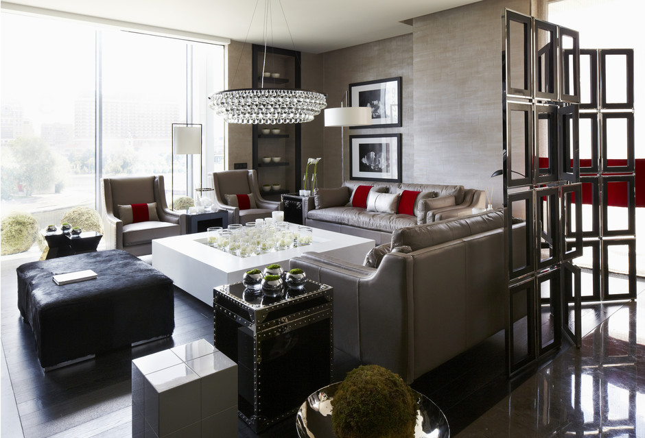 Melko musta pillua ruiskuttaminen